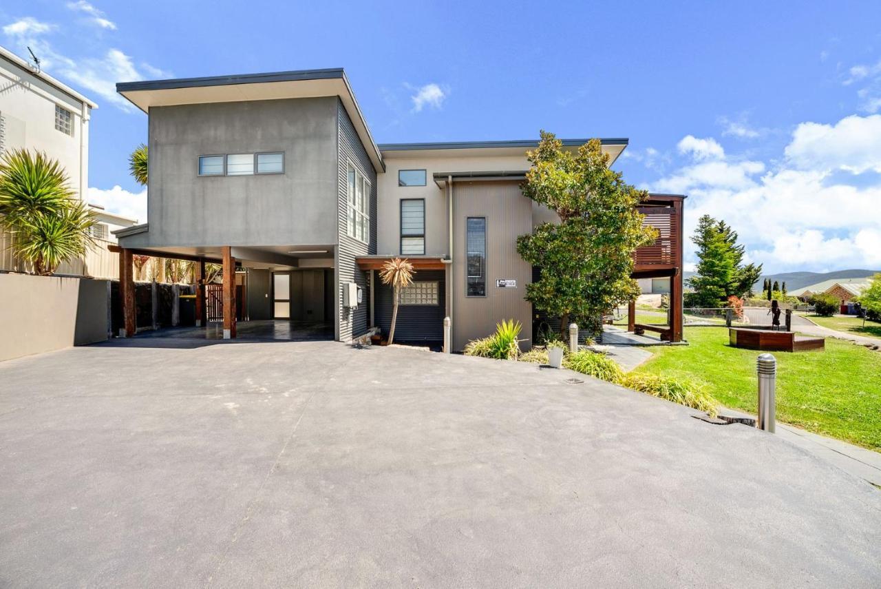 Ned Kelly'S Retreat - Stunning 3Br Townhouse L Lake Views L Wifi L Bbq Jindabyne Kültér fotó
